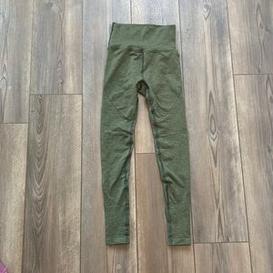 Alphalete revival leggings - XS